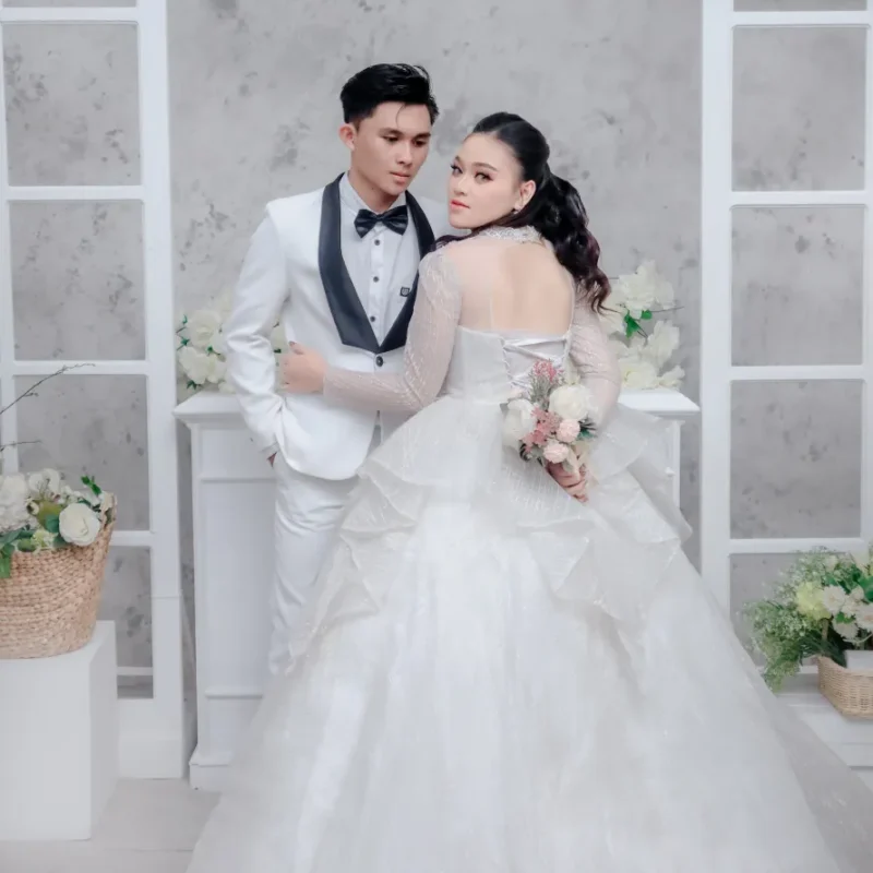 Bradenly & Meysi (11)