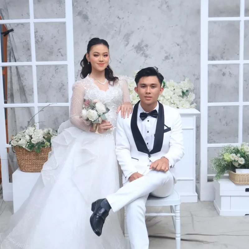 Bradenly & Meysi (14)