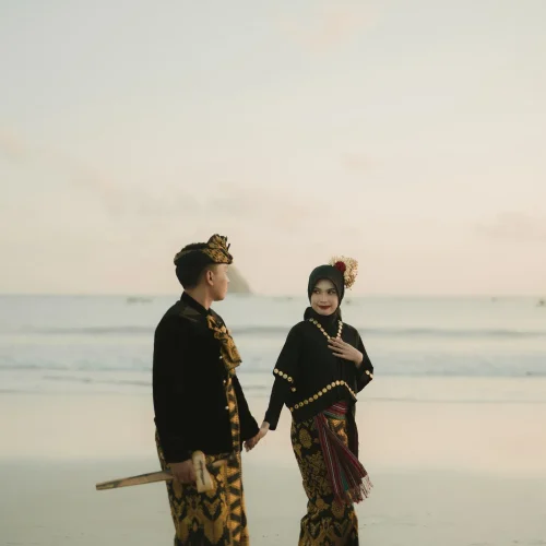 Faris & Oya13