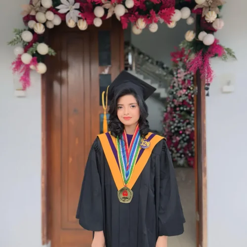 Tasia Wisuda Add (1)